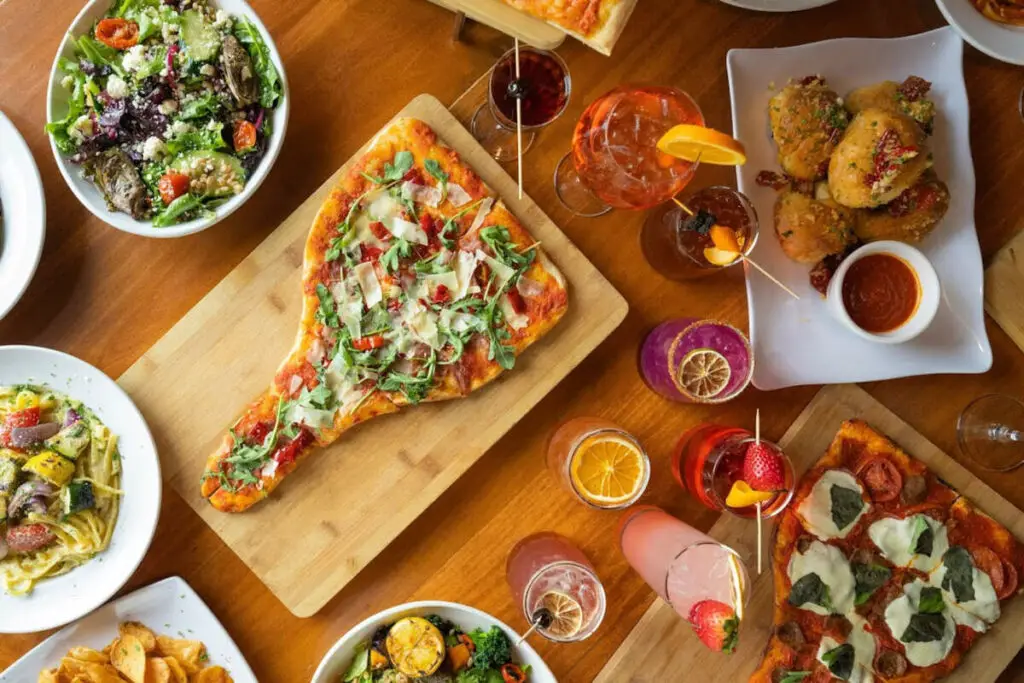 Crust Pizzeria Making Debut in Lake Country Village Shopping Center